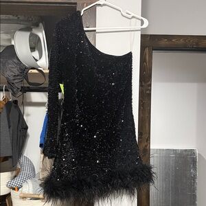 Better Be Black Garment Tag Top